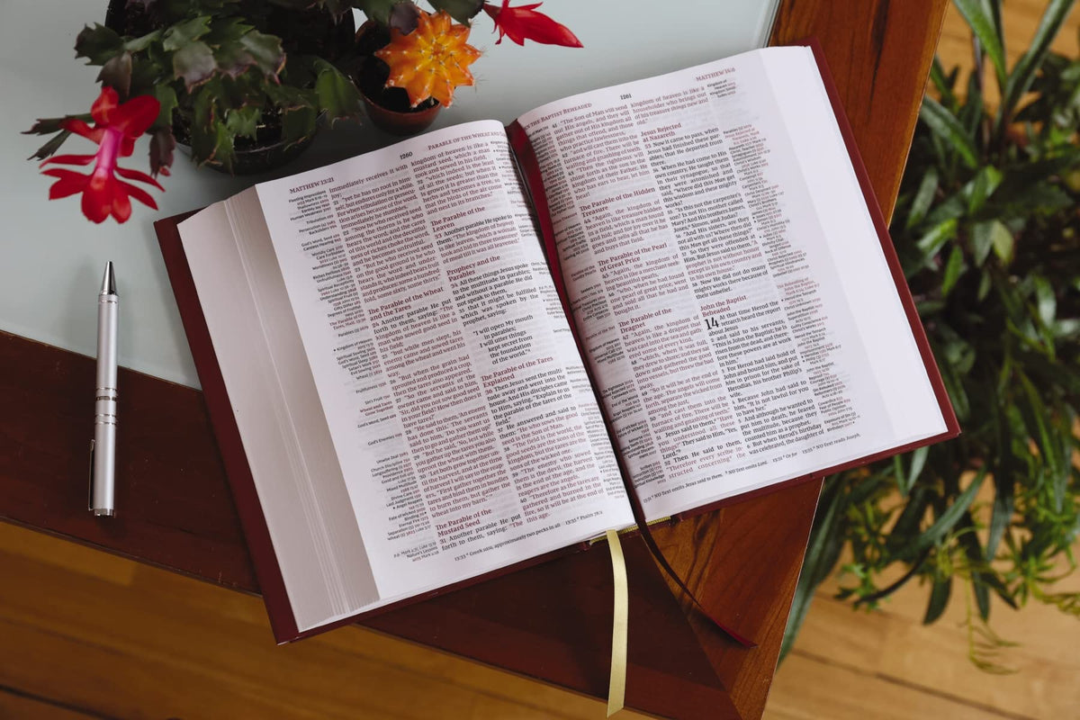 NKJV, Thompson Chain-Reference Bible, Red Letter, Comfort Print