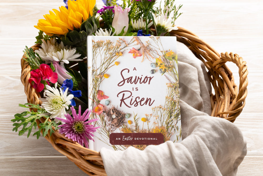 A Savior Is Risen: An Easter Devotional (40 Daily Devotions for Lent) – The Perfect Christian Gift for Lent and Easter