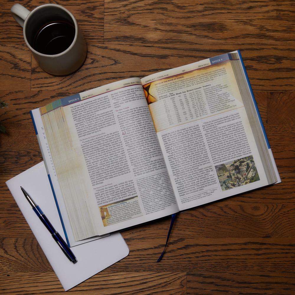 NIV, Chronological Study Bible, Comfort Print: Holy Bible, New International Version