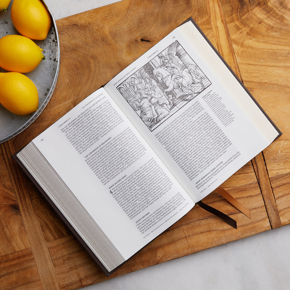 NRSVCE, Illustrated Catholic Bible, Comfort Print: Holy Bible