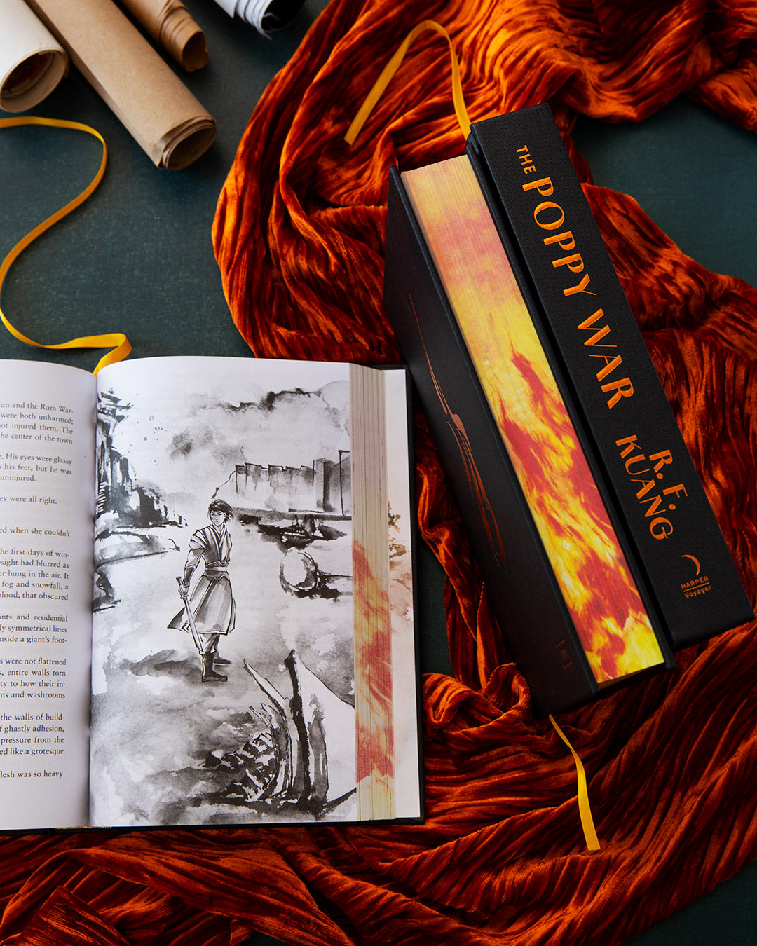 The Poppy War Collector's Edition: A Novel