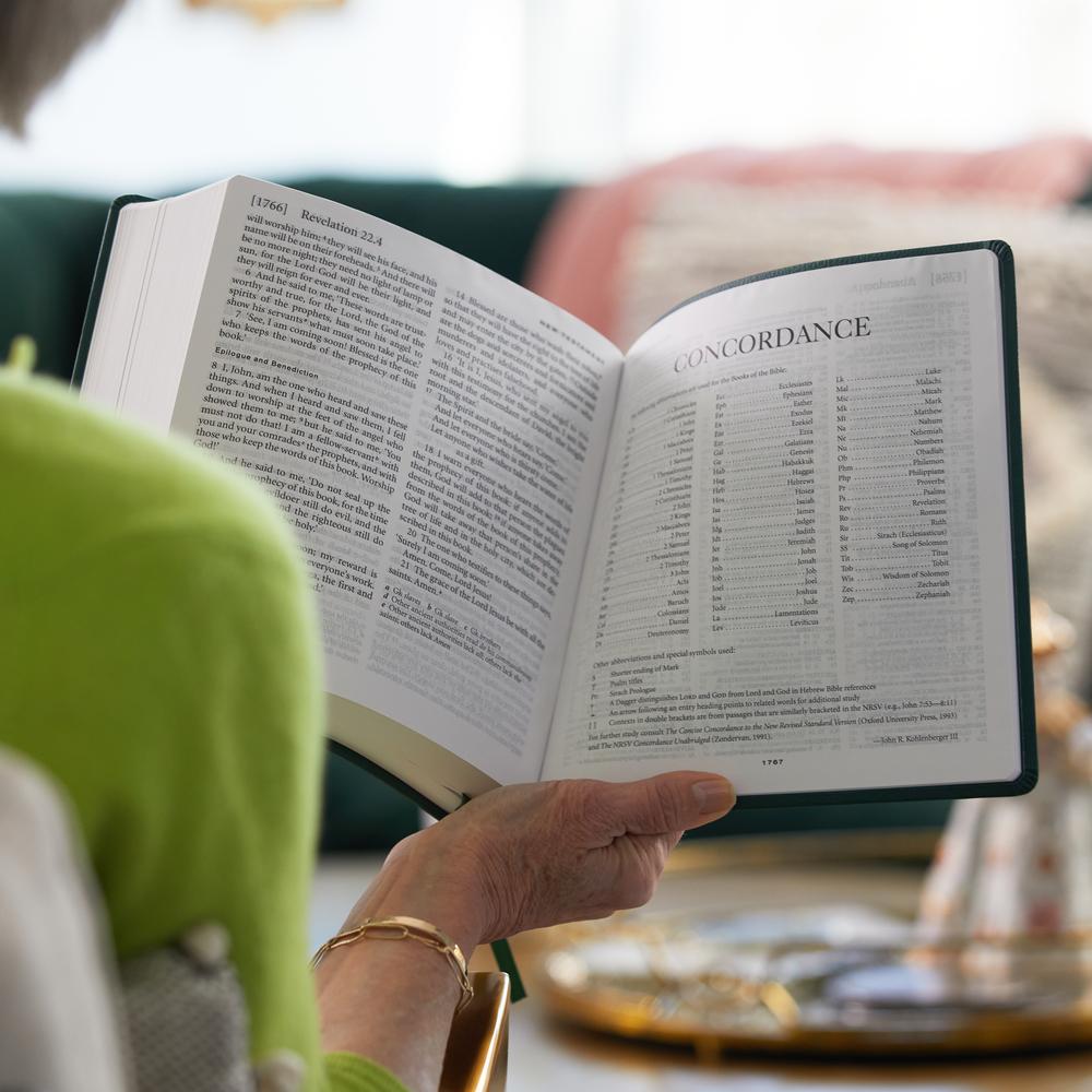 NRSV XL, Catholic Edition: Holy Bible
