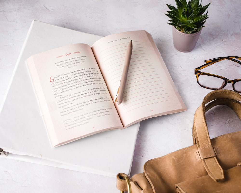 100 Devotions for the Working Mom: Finding Encouragement in Your Busy Life (A 100-Day Devotional)