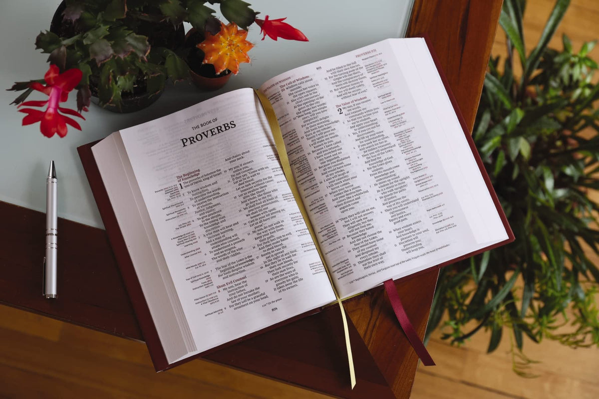 NKJV, Thompson Chain-Reference Bible, Red Letter, Comfort Print