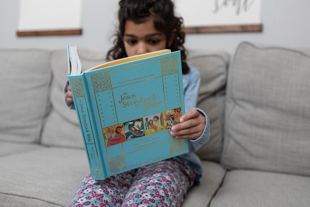 The Jesus Storybook Bible Gift Edition: Every Story Whispers His Name