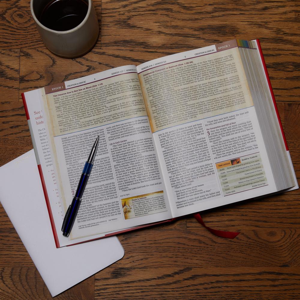 NKJV, Chronological Study Bible, Comfort Print: Holy Bible, New King James Version