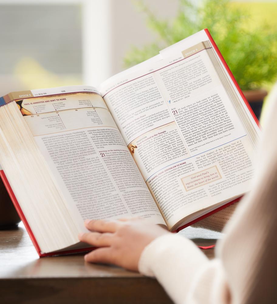 NKJV, Chronological Study Bible, Comfort Print: Holy Bible, New King James Version
