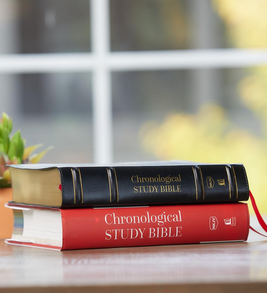 NKJV, Chronological Study Bible, Comfort Print: Holy Bible, New King James Version