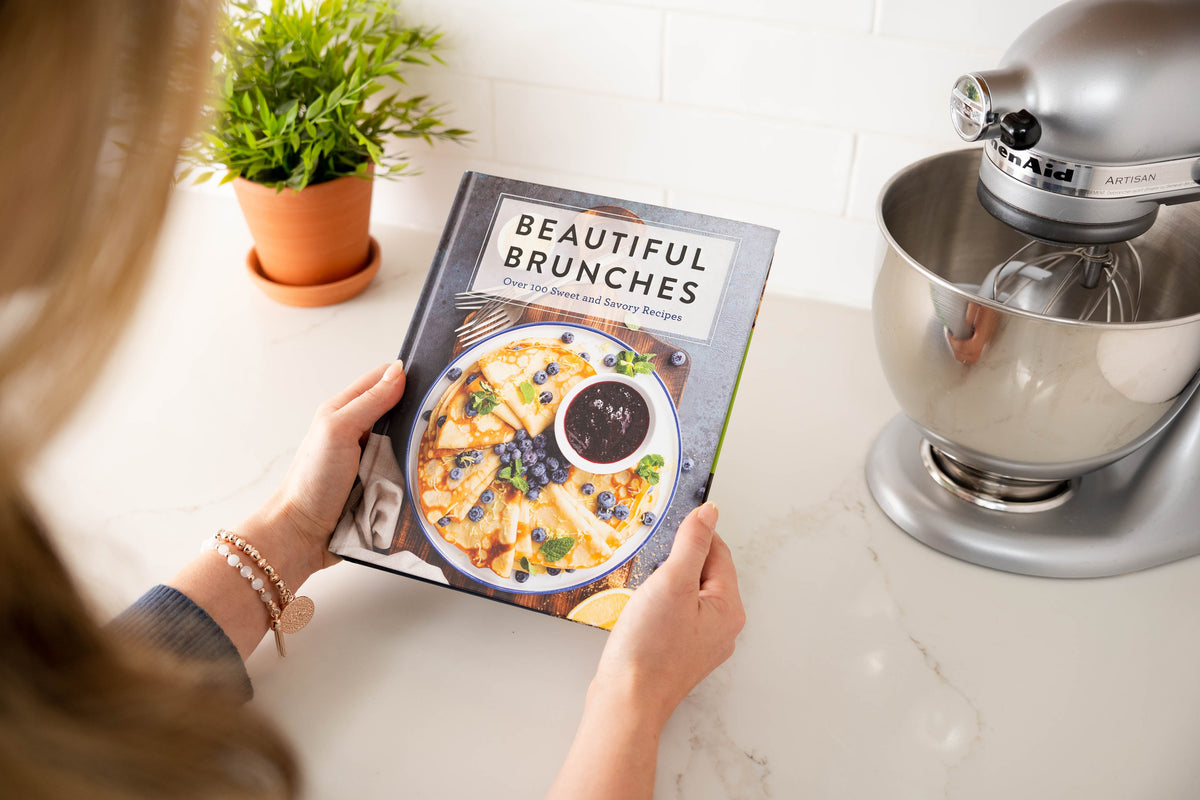 Beautiful Brunches: The Complete Cookbook: Over 100 Sweet and Savory Recipes For Breakfast and Lunch ... Brunch!