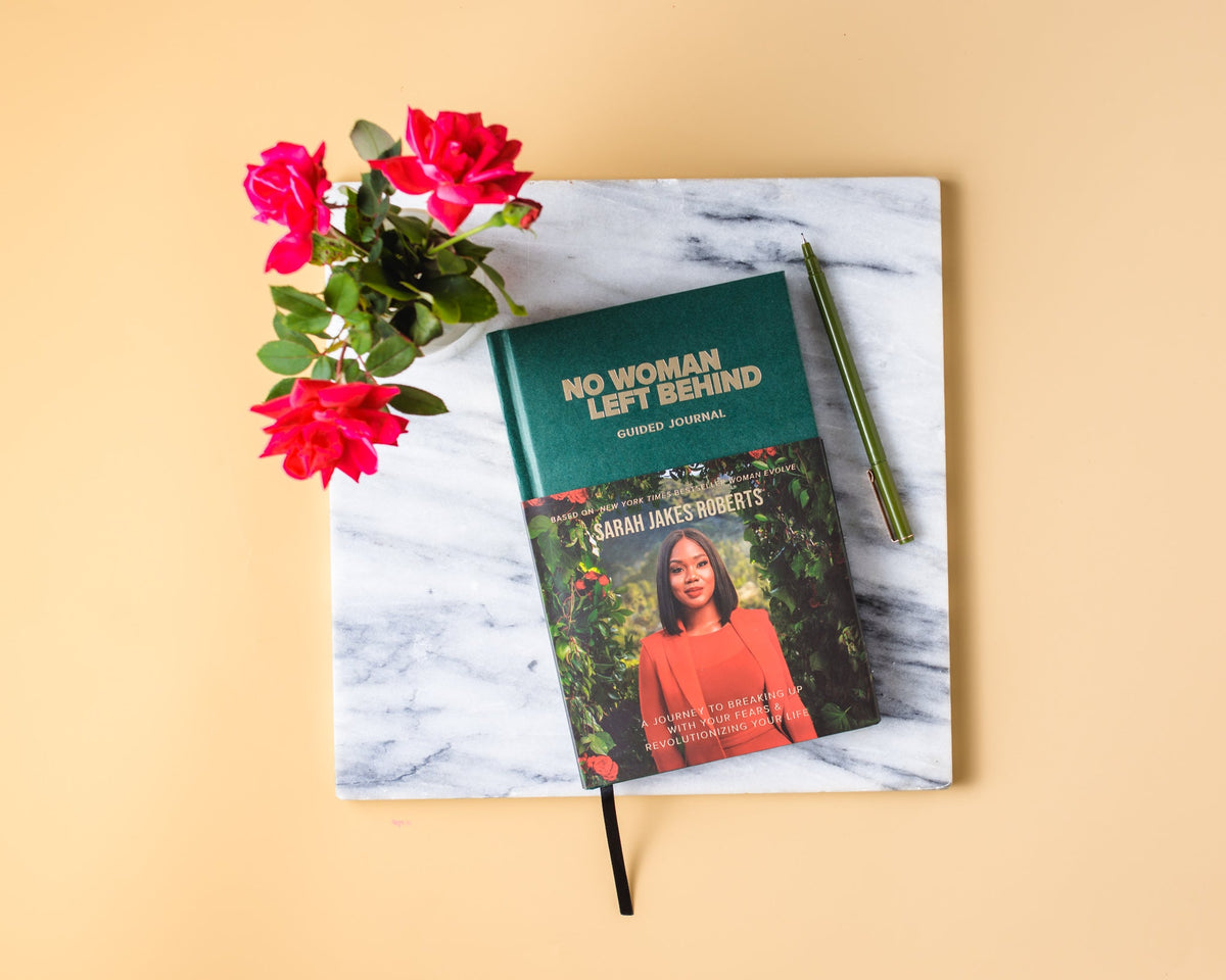 No Woman Left Behind Guided Journal: A Journey to Breaking Up with Your Fears and Revolutionizing Your Life (A Woman Evolve Experience)